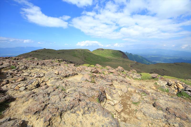 阿蘇山 高岳から中岳