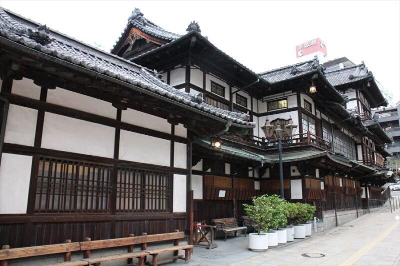 道後温泉本館