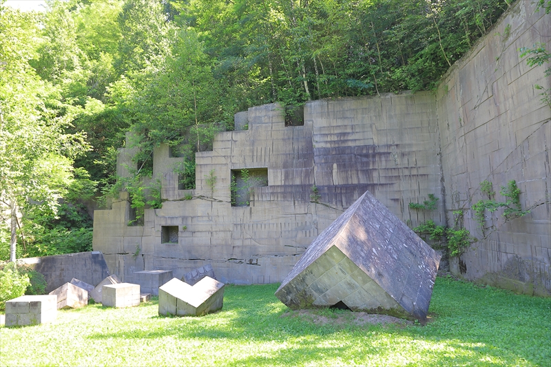 石山緑地 午後の丘