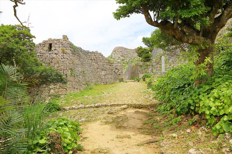 中城城跡 正門