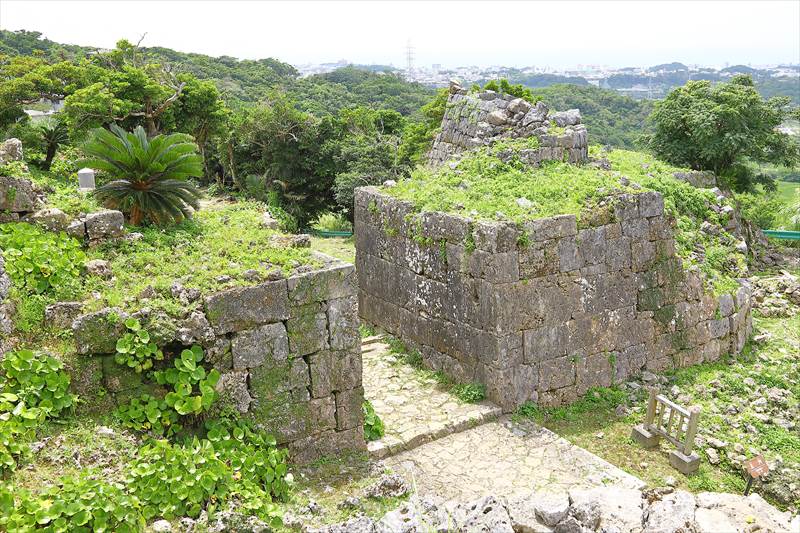 中城城跡 正門