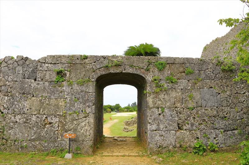 中城城跡 裏門