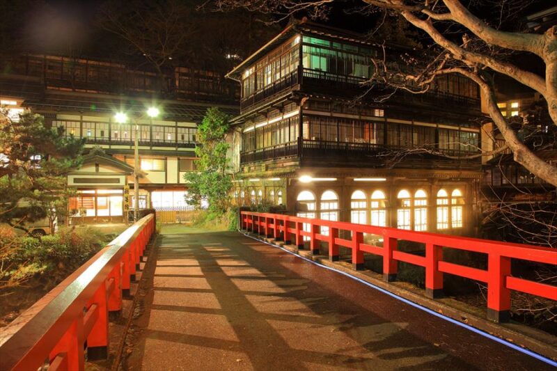 【群馬県】異世界の温泉旅館？異世界へ繋がるトンネル？積善館本館